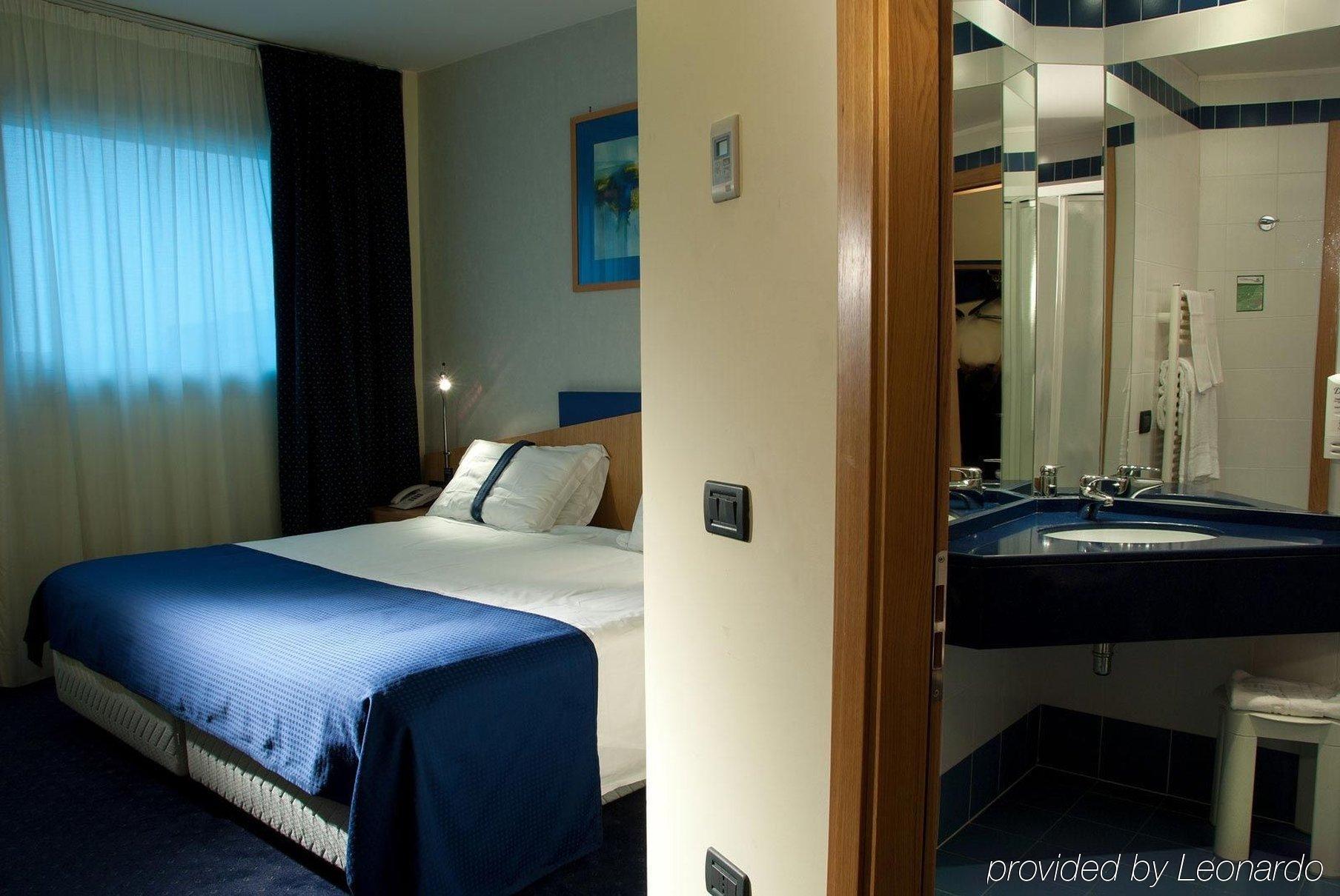 Hotel Mastai Σενιγκάλια Δωμάτιο φωτογραφία