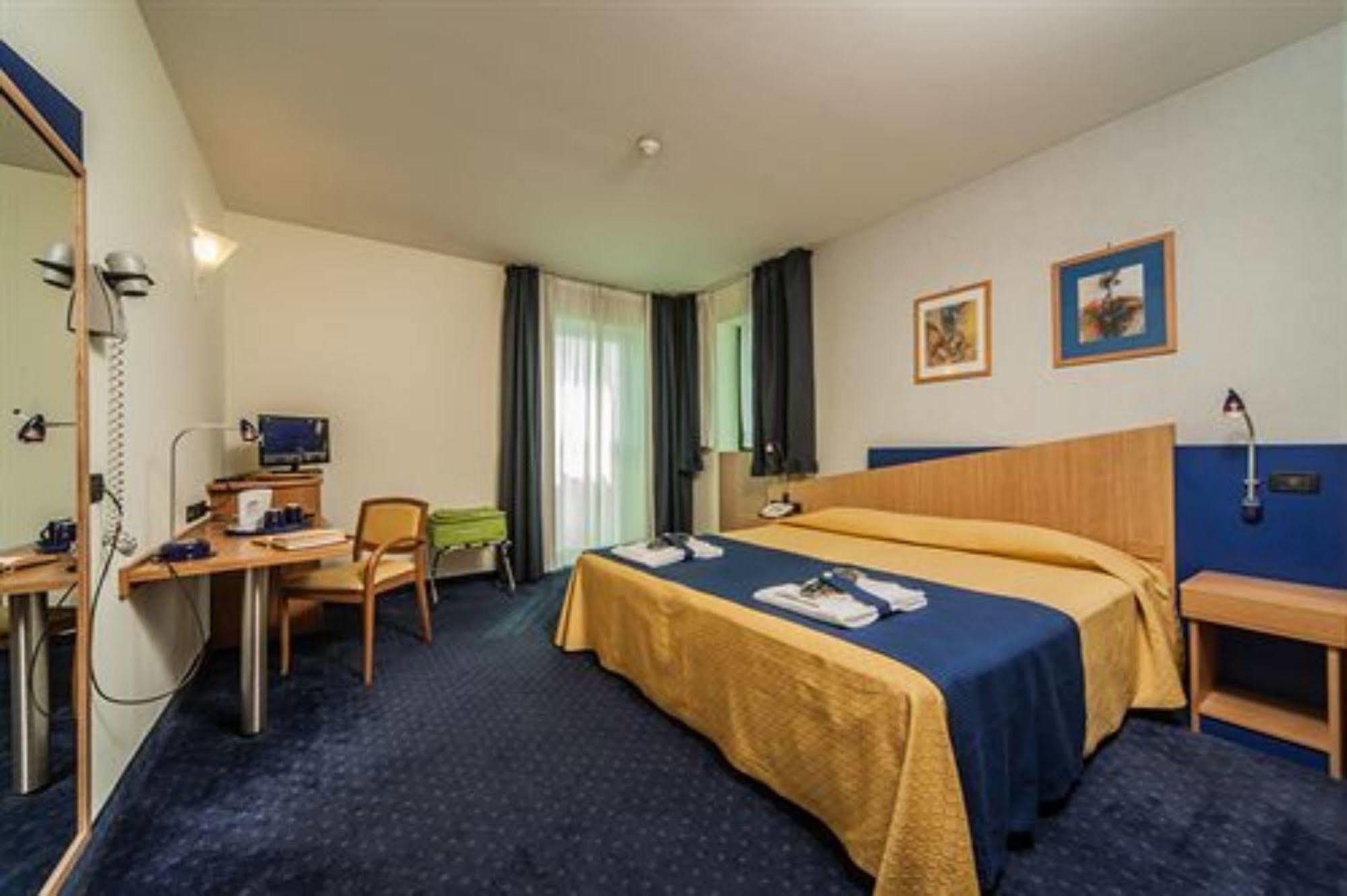Hotel Mastai Σενιγκάλια Εξωτερικό φωτογραφία