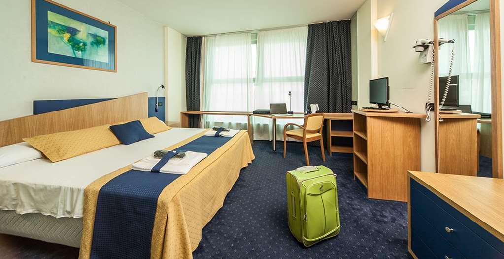 Hotel Mastai Σενιγκάλια Δωμάτιο φωτογραφία